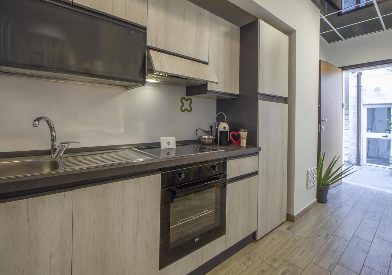 Appartamento Con 2 Camere E 2 Bagni In Centro Con Parcheggio マテーラ エクステリア 写真