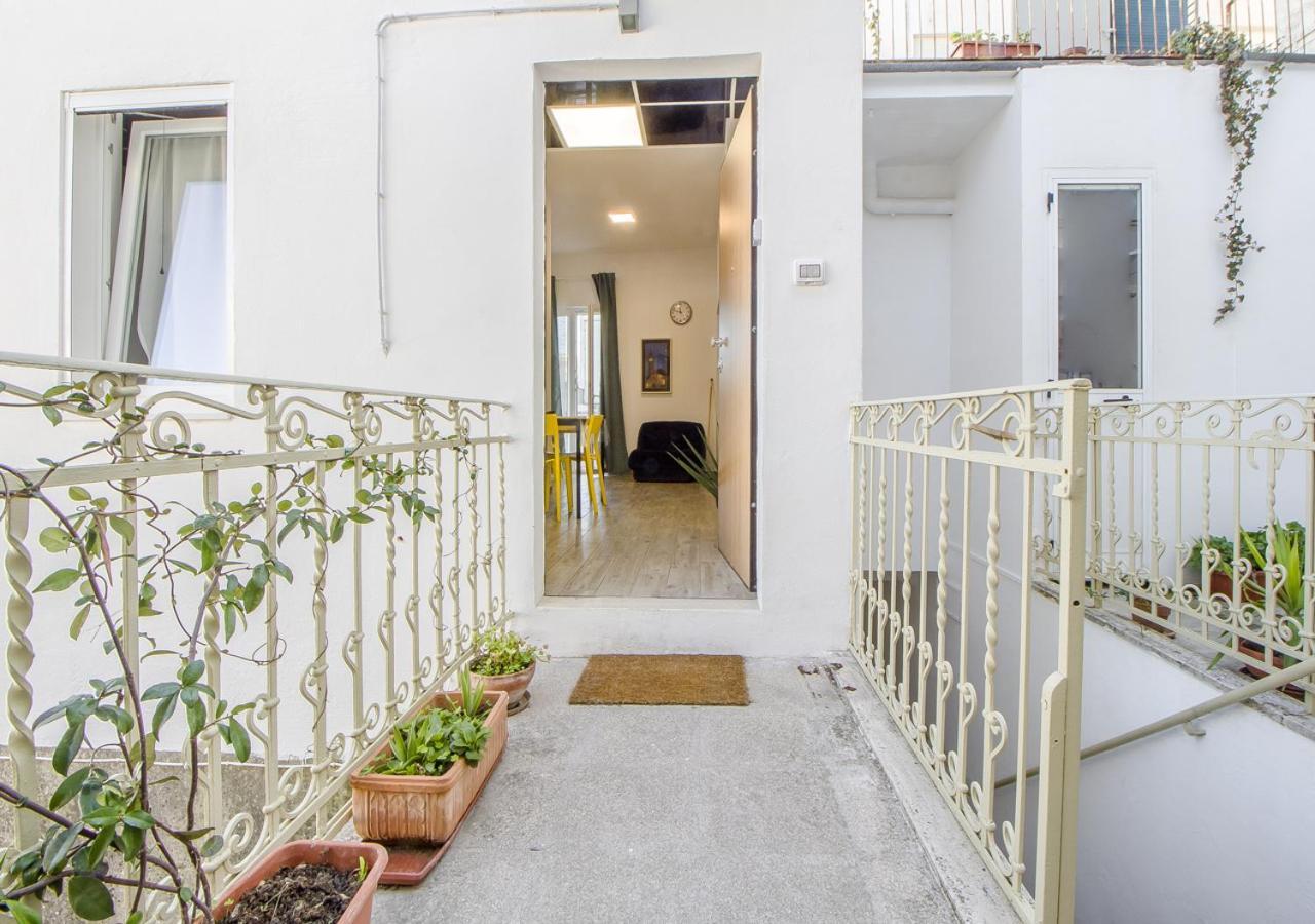 Appartamento Con 2 Camere E 2 Bagni In Centro Con Parcheggio マテーラ エクステリア 写真