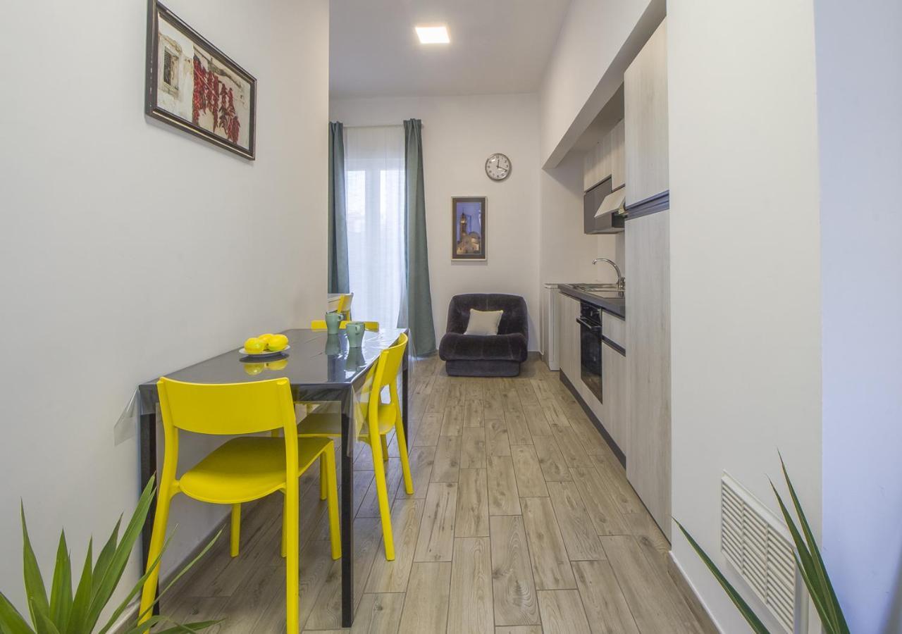 Appartamento Con 2 Camere E 2 Bagni In Centro Con Parcheggio マテーラ エクステリア 写真
